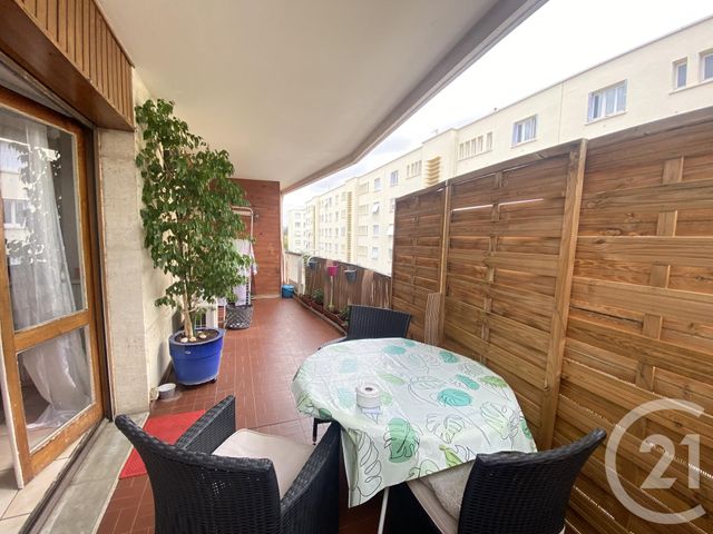 Appartement à vendre - 4 pièces - 90 m2 - Nimes - 30 - LANGUEDOC-ROUSSILLON