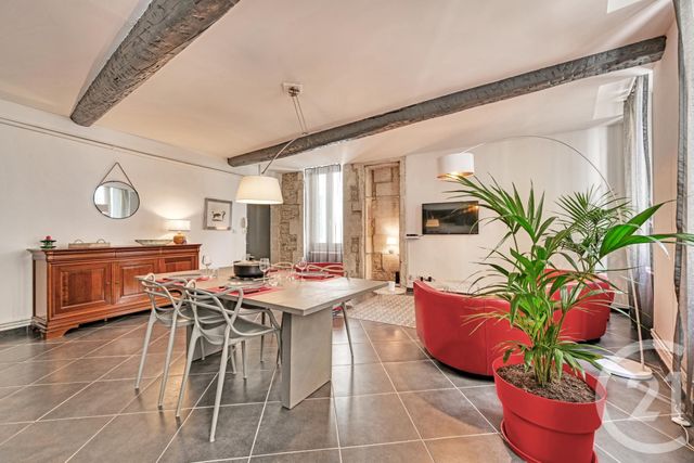 Appartement à louer - 2 pièces - 68,41 m2 - Nimes - 30 - LANGUEDOC-ROUSSILLON