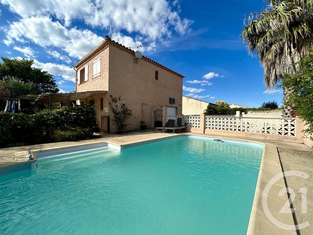 Maison à vendre - 4 pièces - 110,87 m2 - St Gilles - 30 - LANGUEDOC-ROUSSILLON